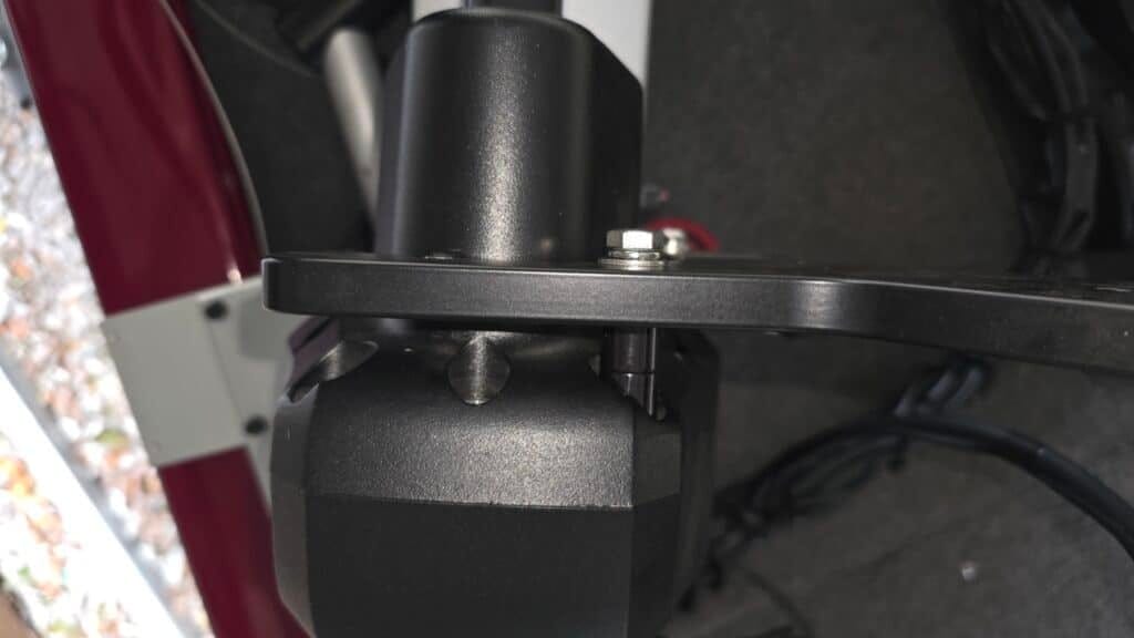 Close-up of the 1-inch spacer between the First Mate Ultrex mount and the trolling motor head